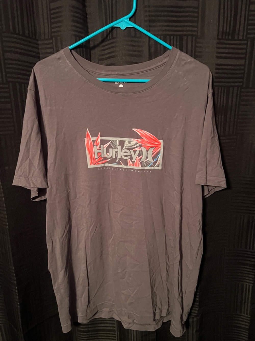 Hurley Men's Charcoal Crewneck Tee with Red Tropical Logo